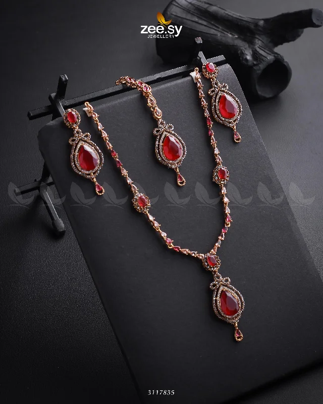 Shattered gem necklace-Syra Yousuf Necklace Set