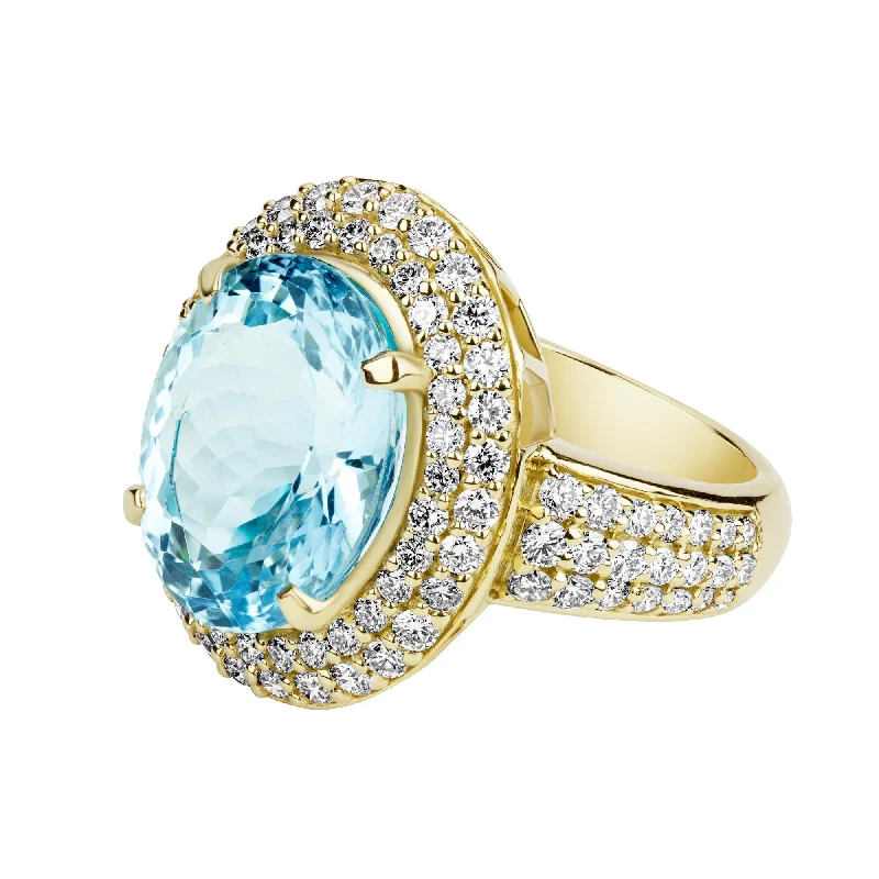 casual brooch-Ring - Aquamarine And Diamond